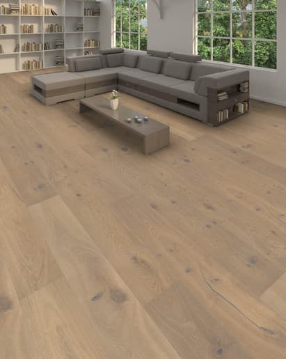 MPlus Classic XL 2026 F-Parkett 548043 LHD Raucheiche Univ.puro str.nL Plaza V4