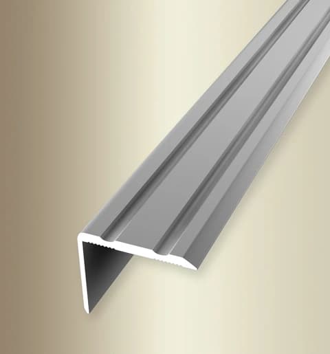 M-Plus Winkelprofil 235 SK SBS 20 x Alu Silber elox. F4 gerillt
